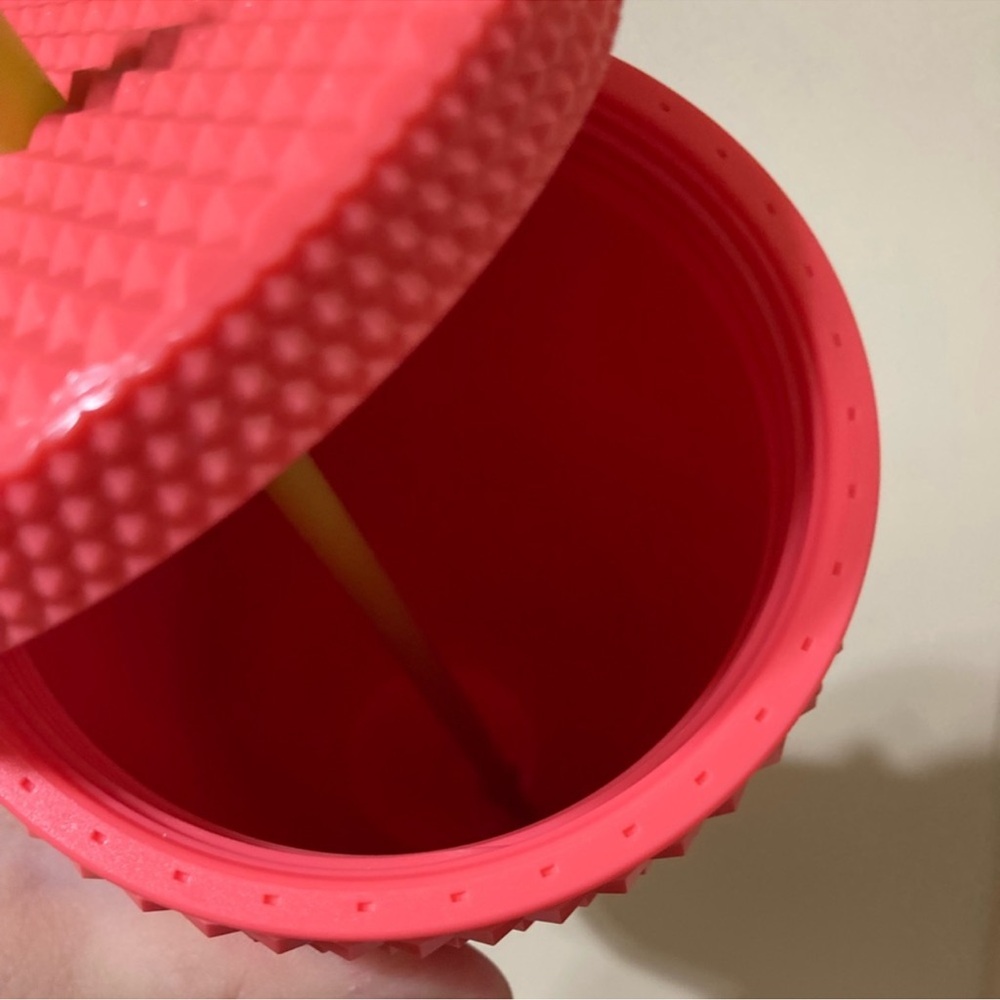 Bright neon cup - Picture 3 of 3